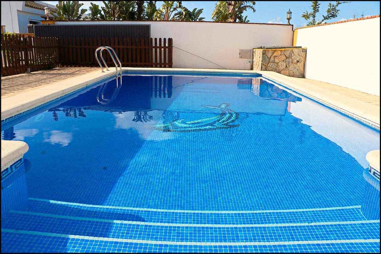 Chalet Con Piscina Privada 콘일데라프론테라 외부 사진